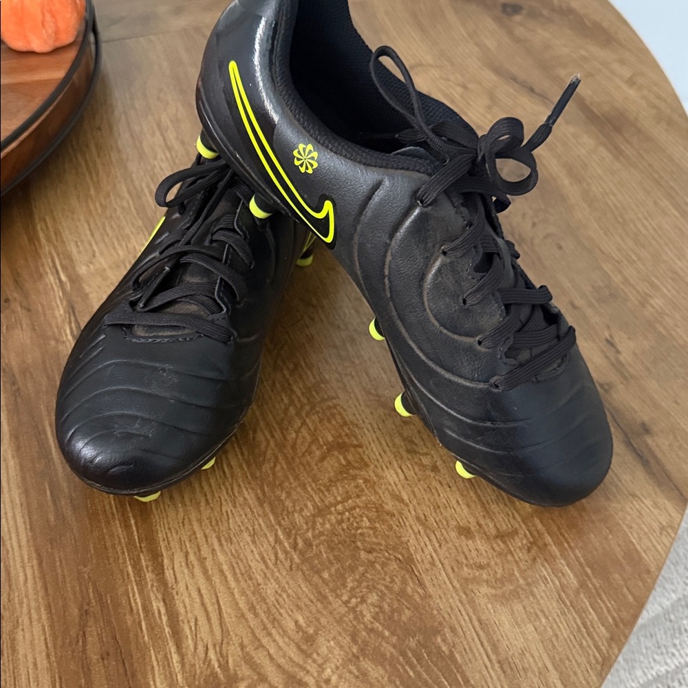 Nike Black and Neon Yellow Soccer Cleats YOUTH 3.5